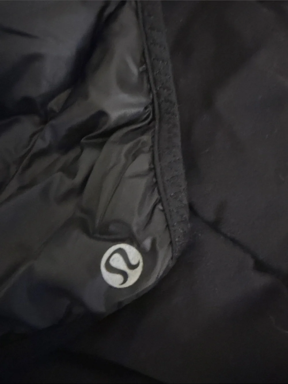 lululemon athletica lightweight quilted